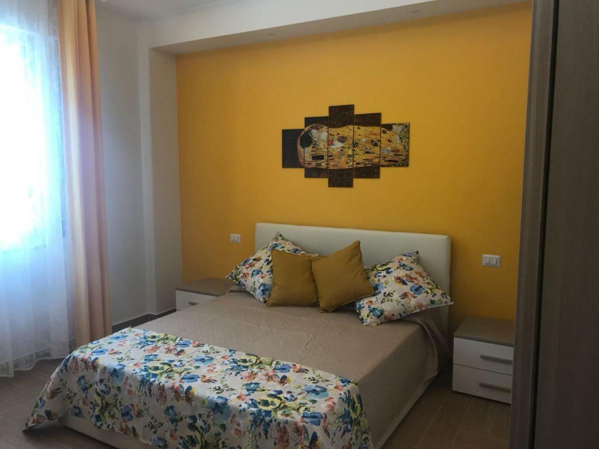 Holiday In Home | Le Ciminiere Catania Exterior foto